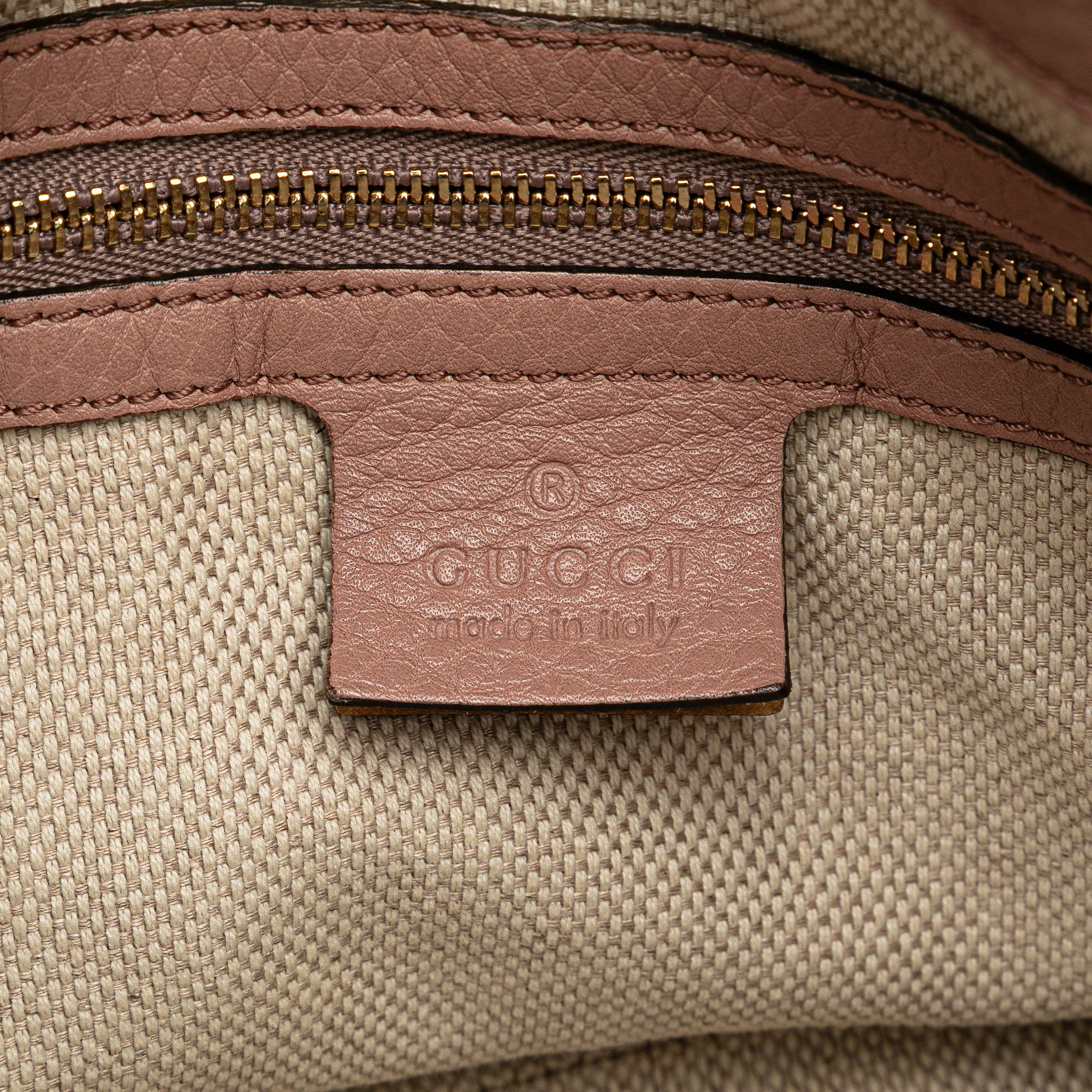 Gucci Medium Calfskin Soho Chain Tote