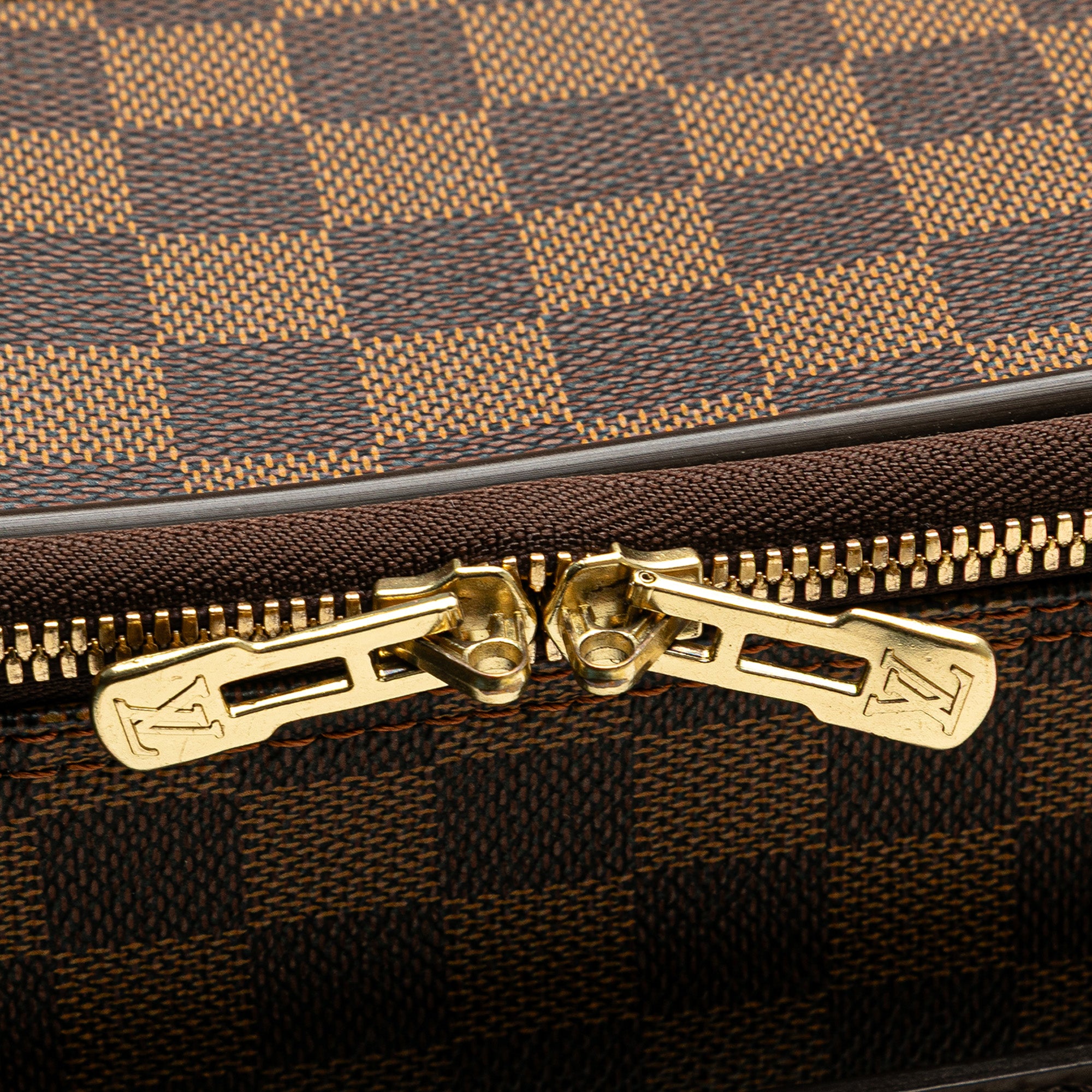 Louis Vuitton Damier Ebene Pegase 45