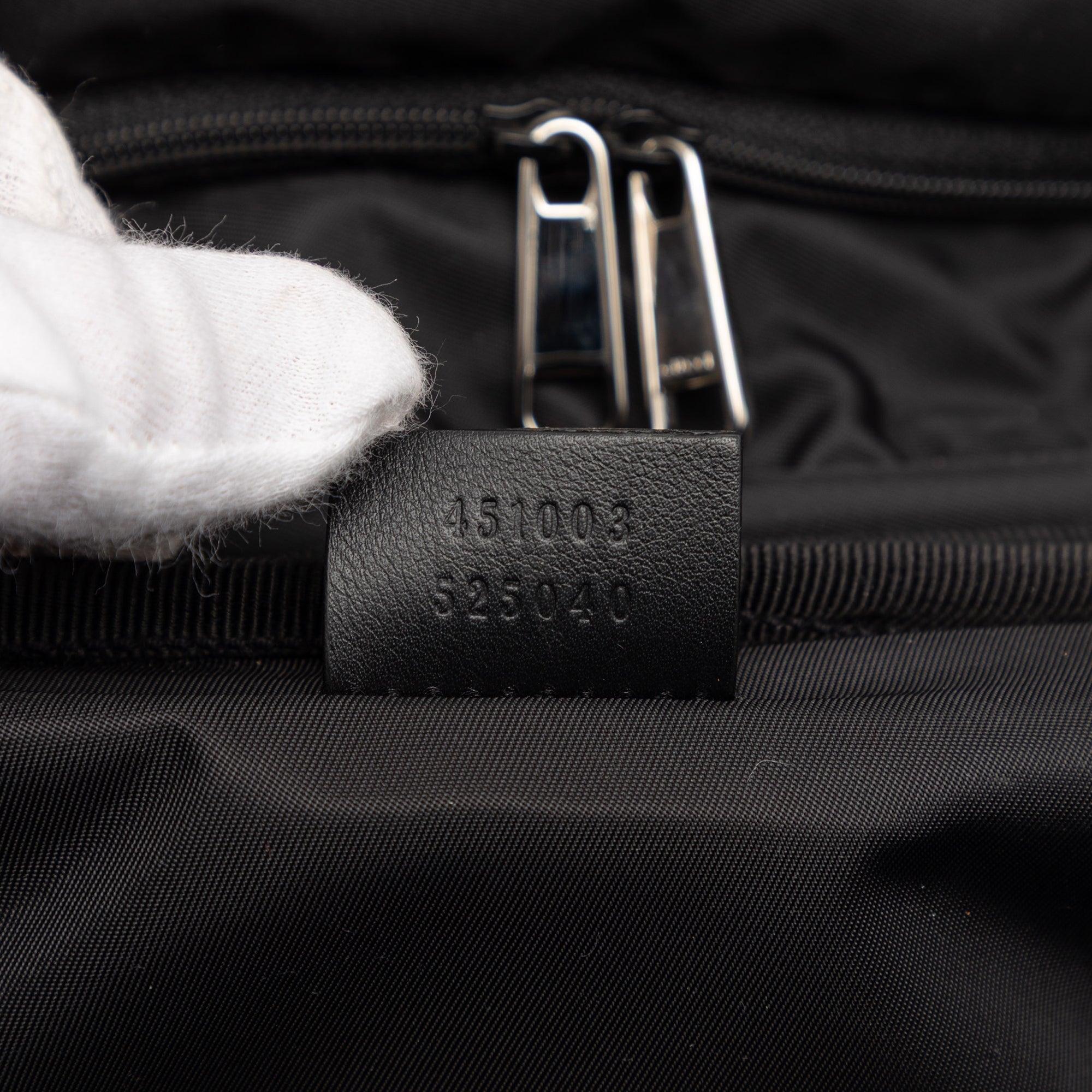 Gucci GG Supreme Carry On Rolling Suitcase - The Boutique