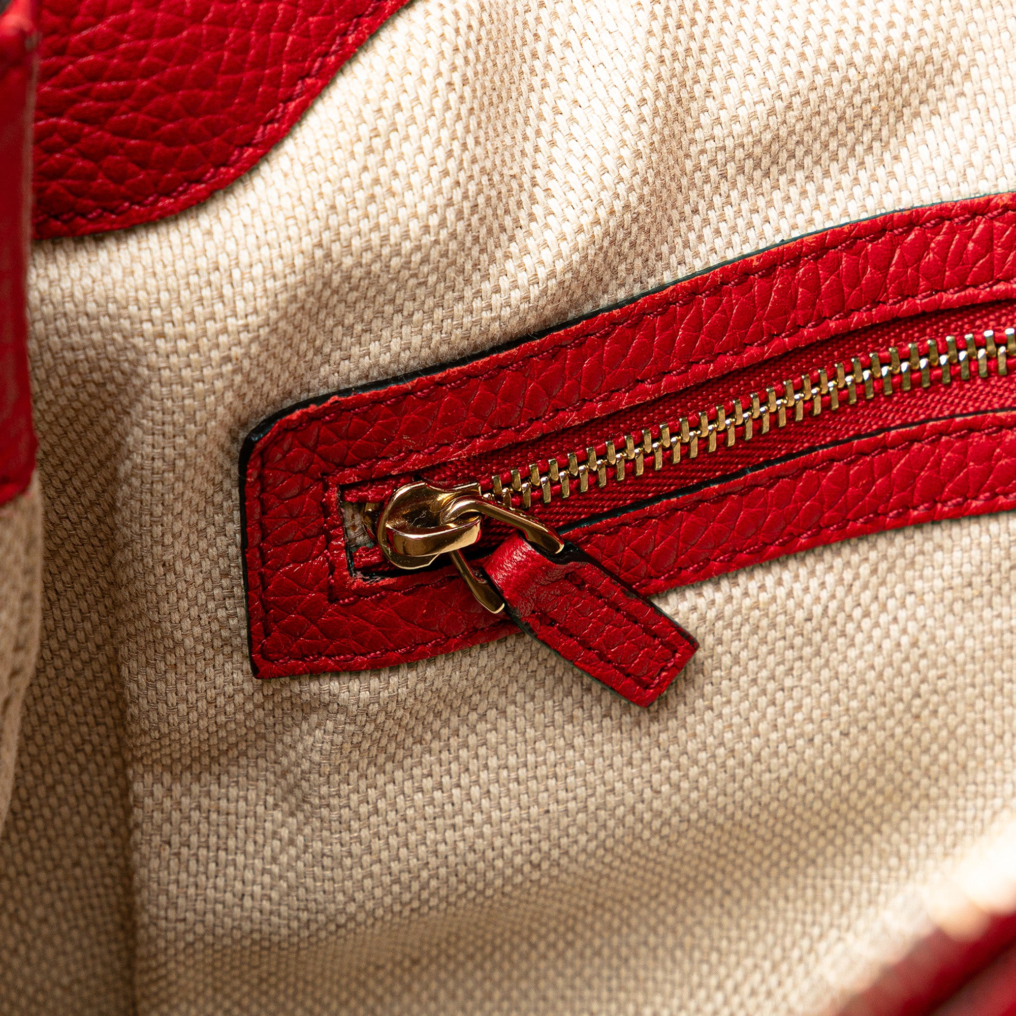 Gucci Large Pebbled Calfskin Soho Convertible Hobo
