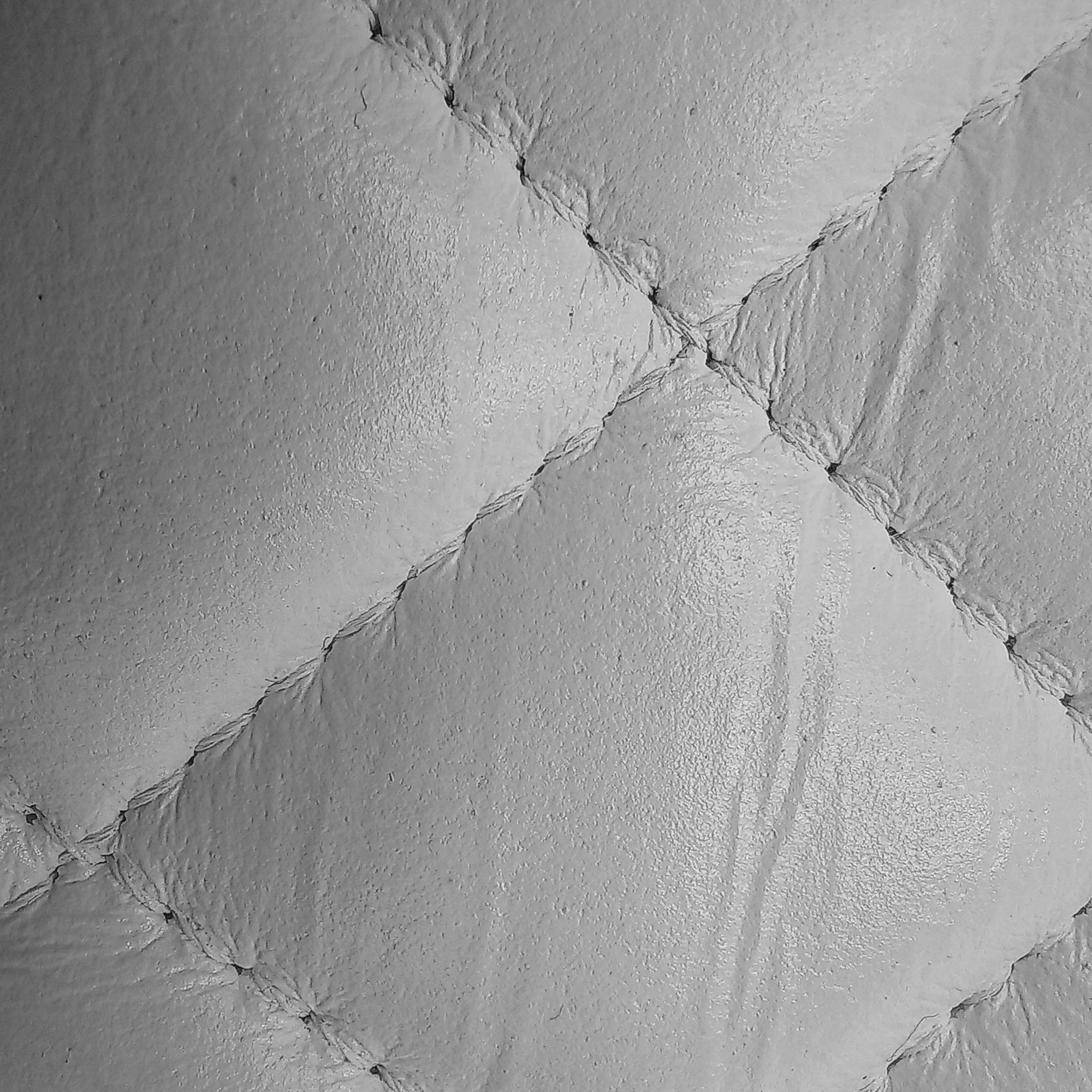 Quilted Lambskin Pearl Crush Round Clutch with Chain