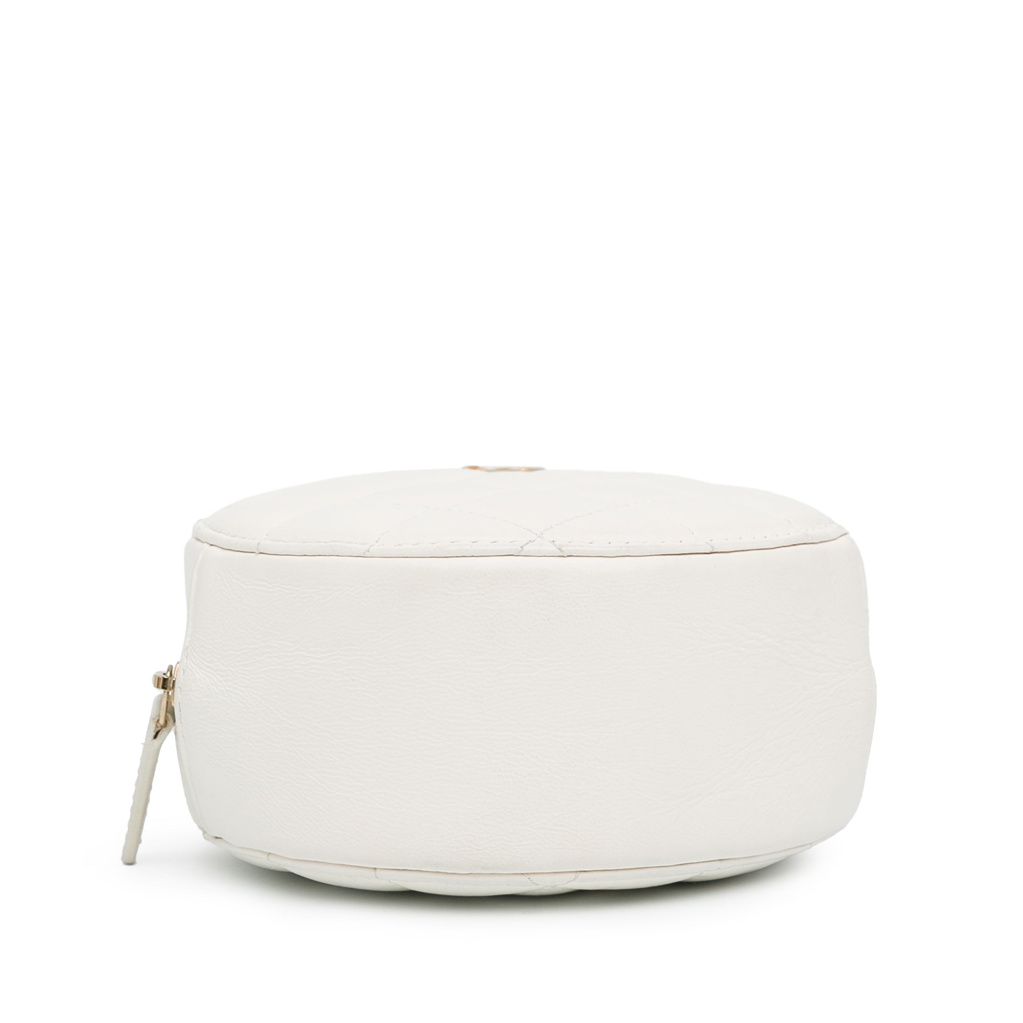 Quilted Lambskin Pearl Crush Round Clutch with Chain