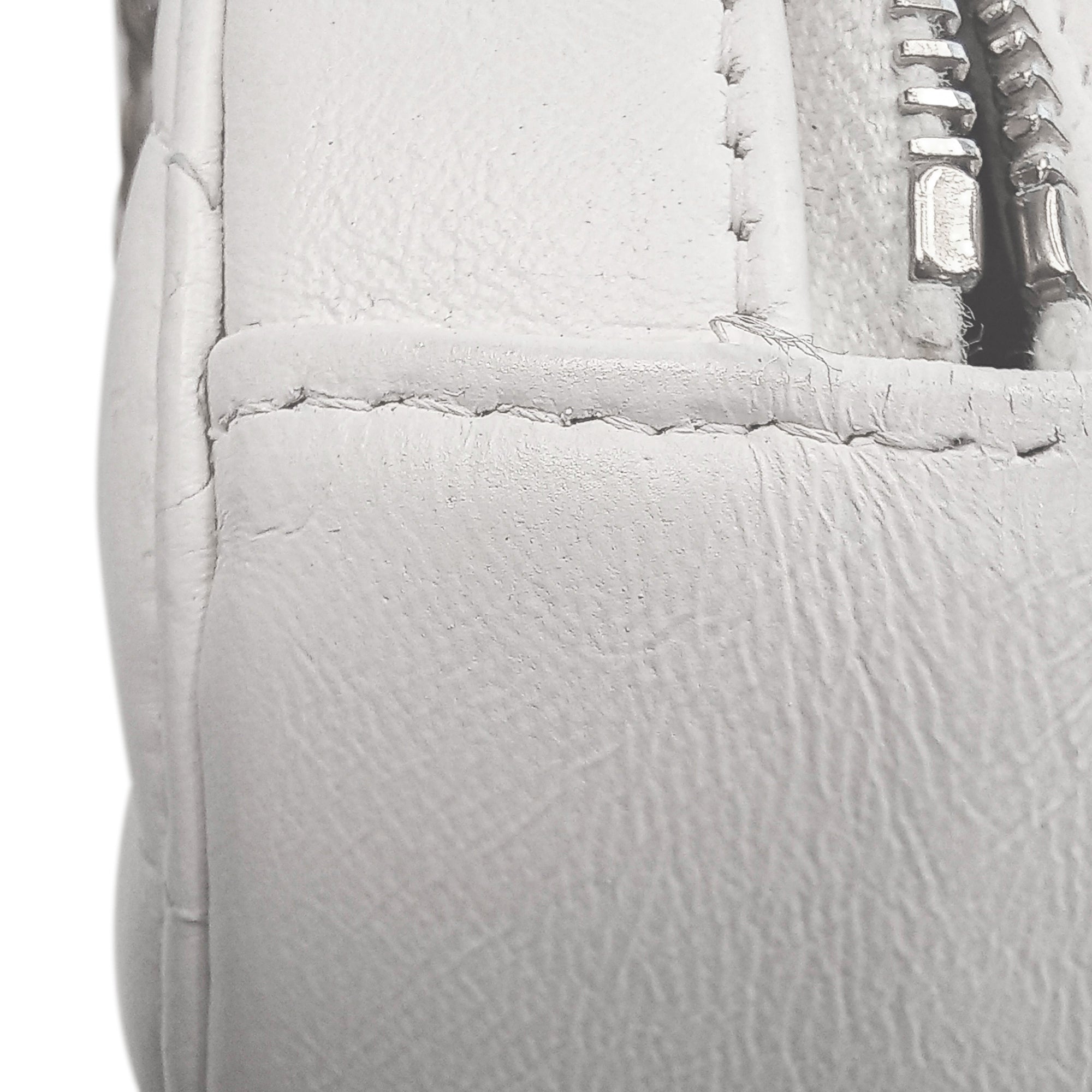 Quilted Lambskin Pearl Crush Round Clutch with Chain