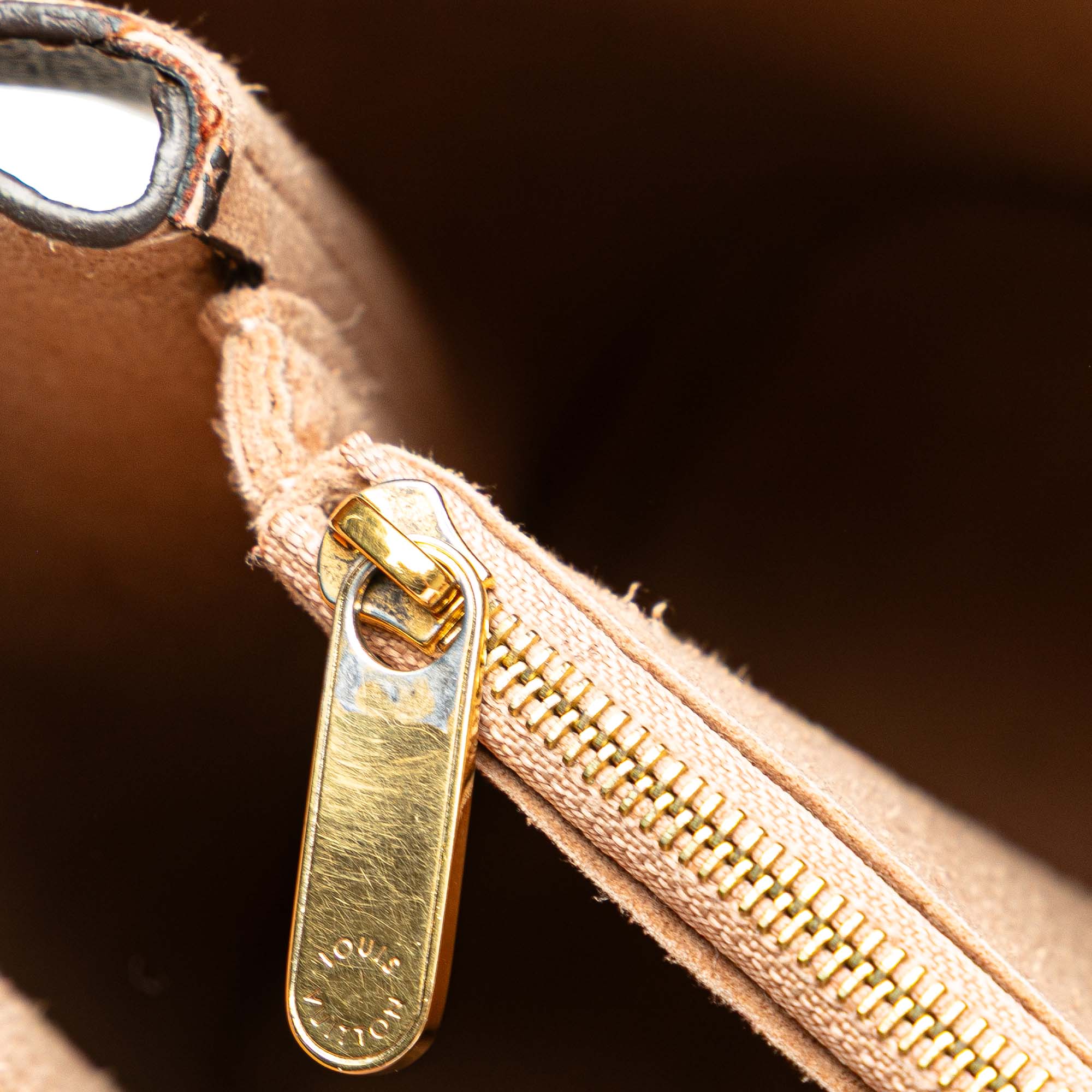 Damier Ebene Kensington