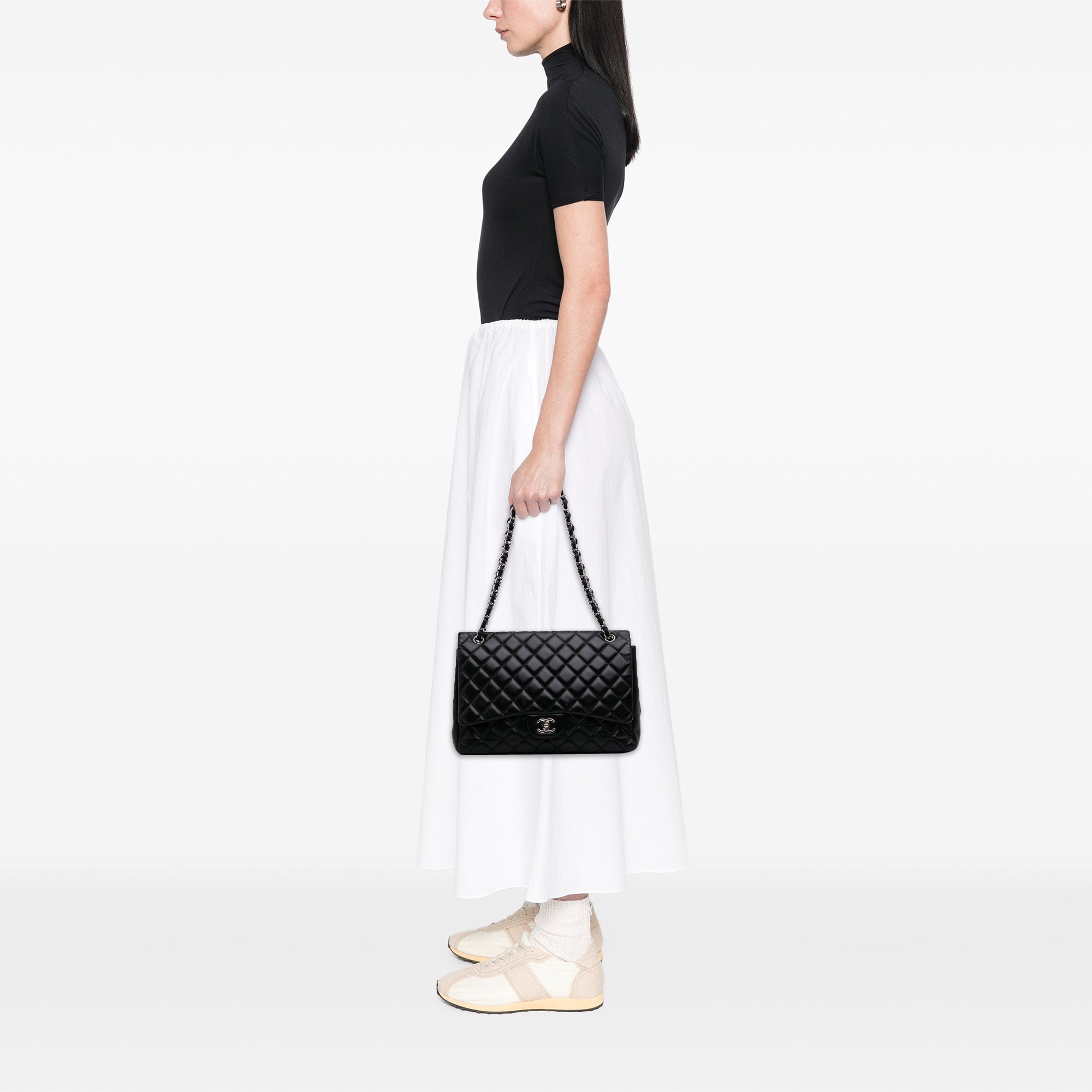 Maxi Classic Lambskin Single Flap