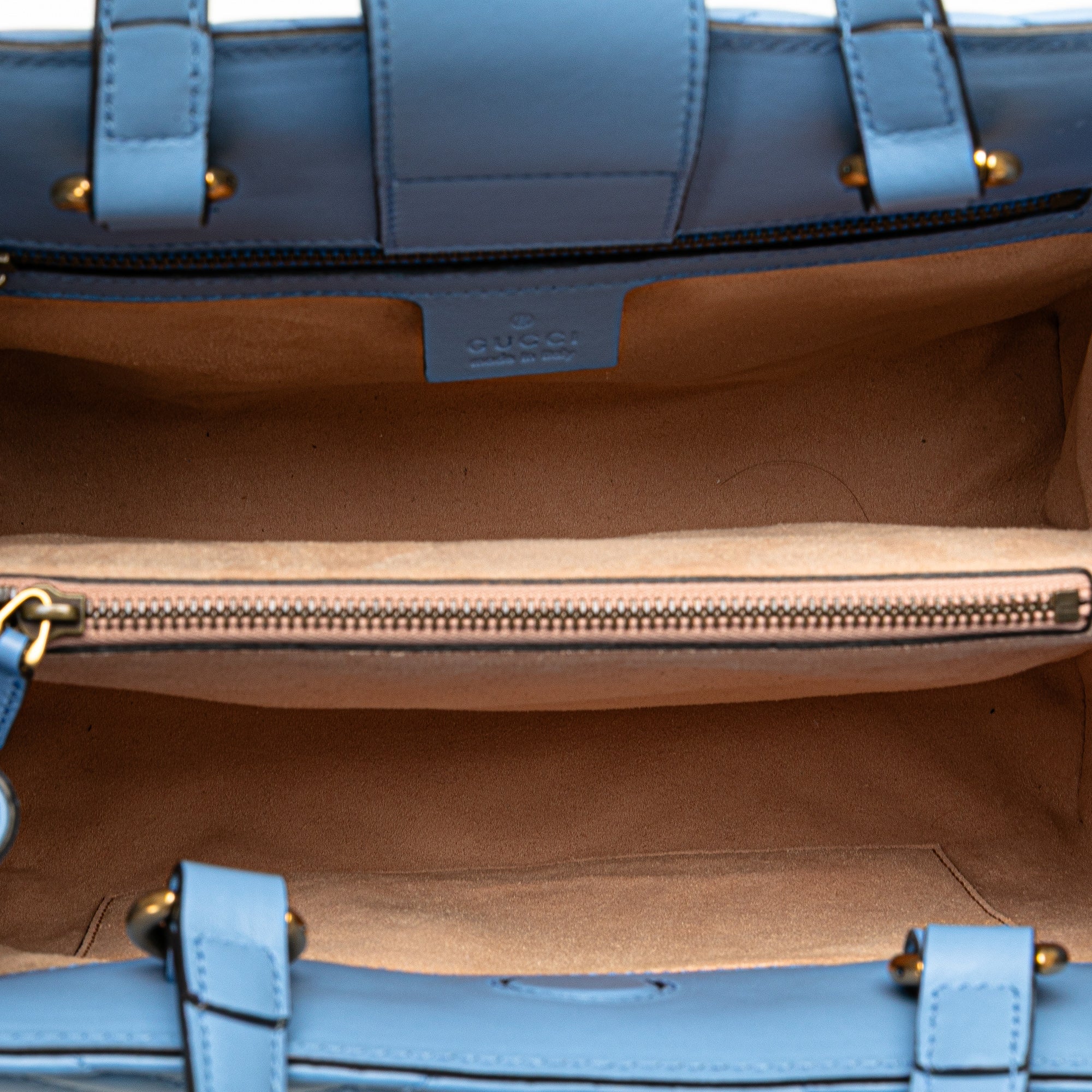 Small GG Marmont Matelasse Leather Satchel