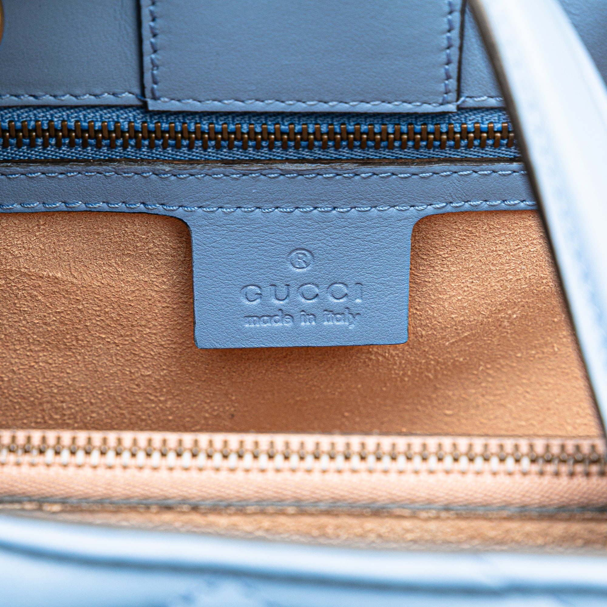 Small GG Marmont Matelasse Leather Satchel