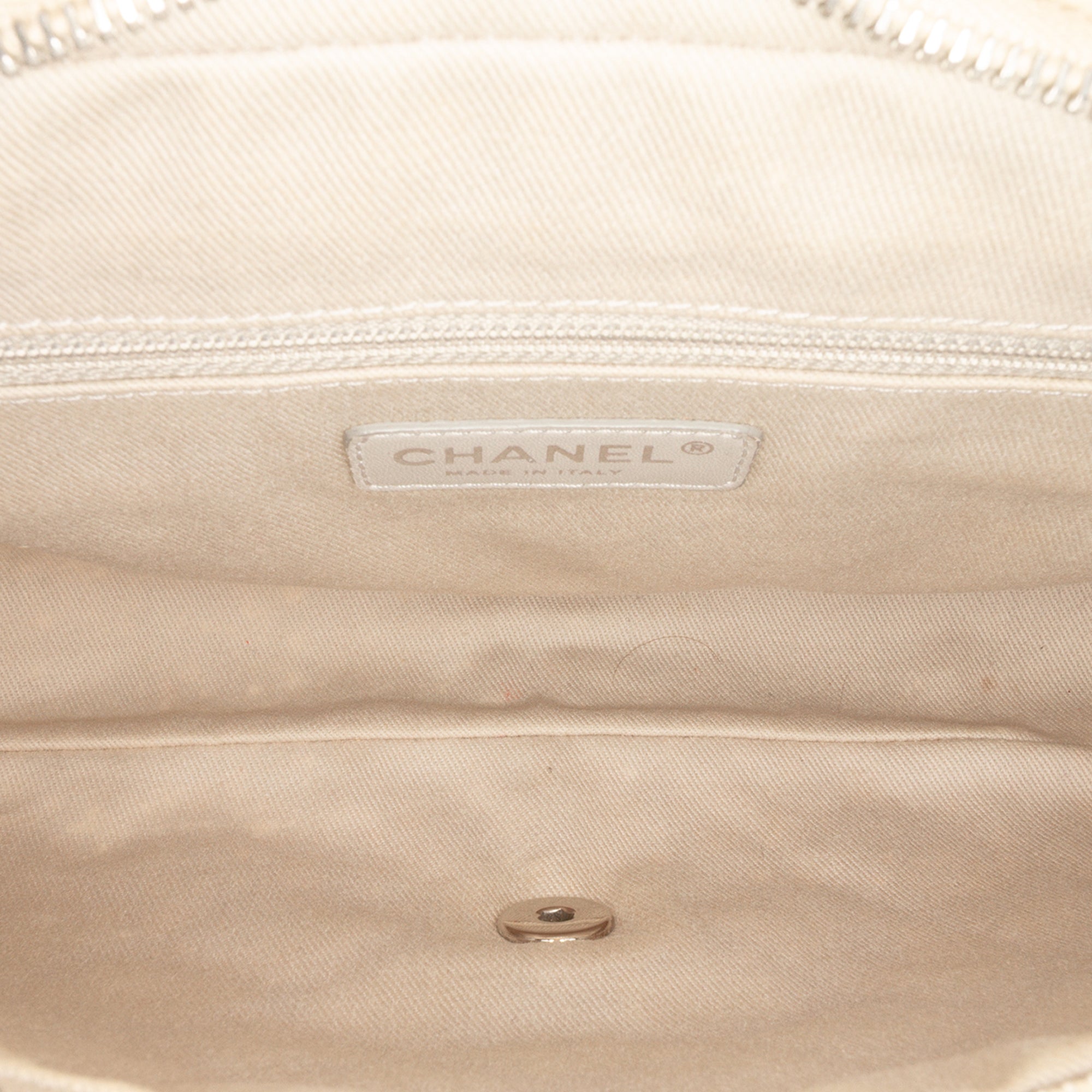 Jumbo Quilted Caviar Easy Flap