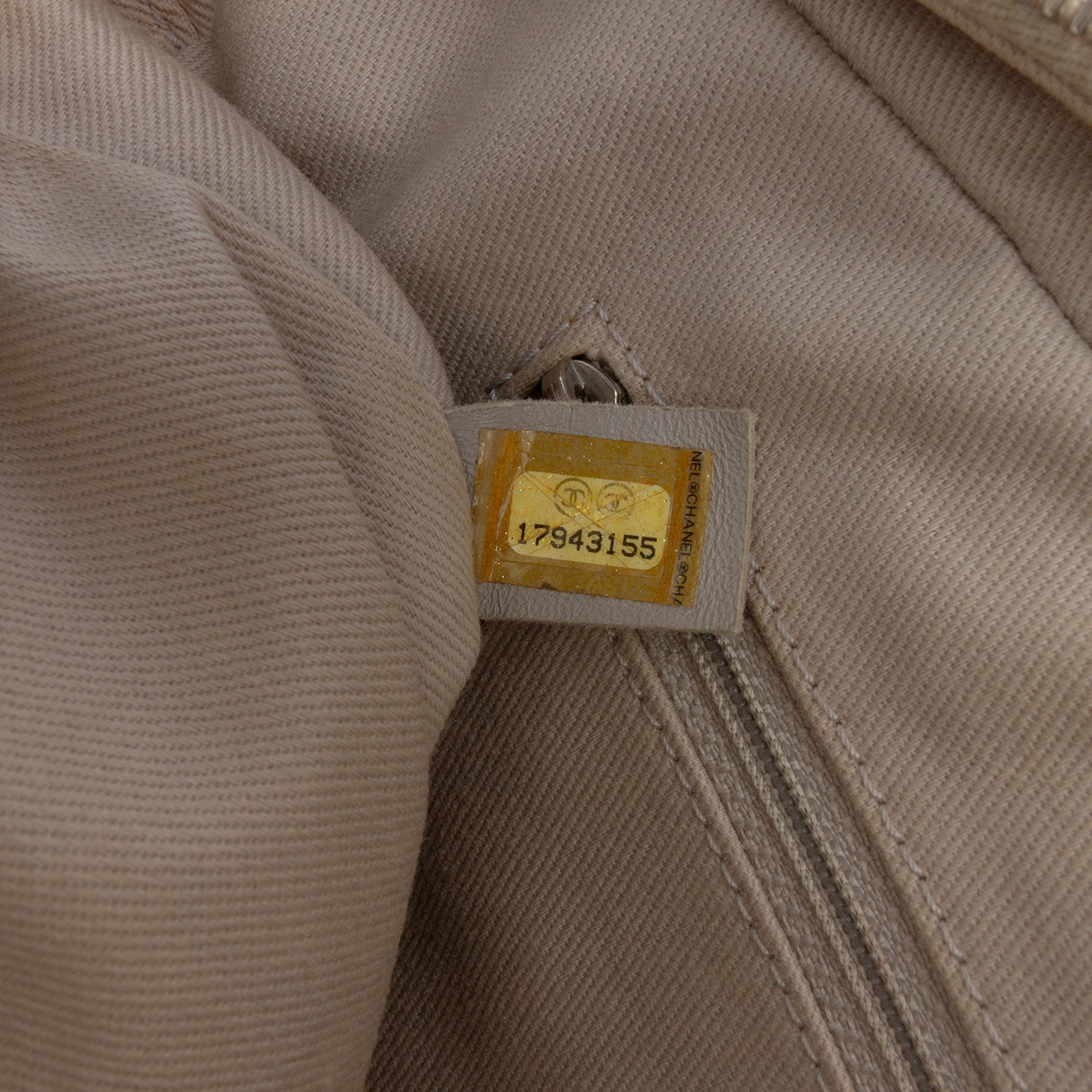 Jumbo Quilted Caviar Easy Flap