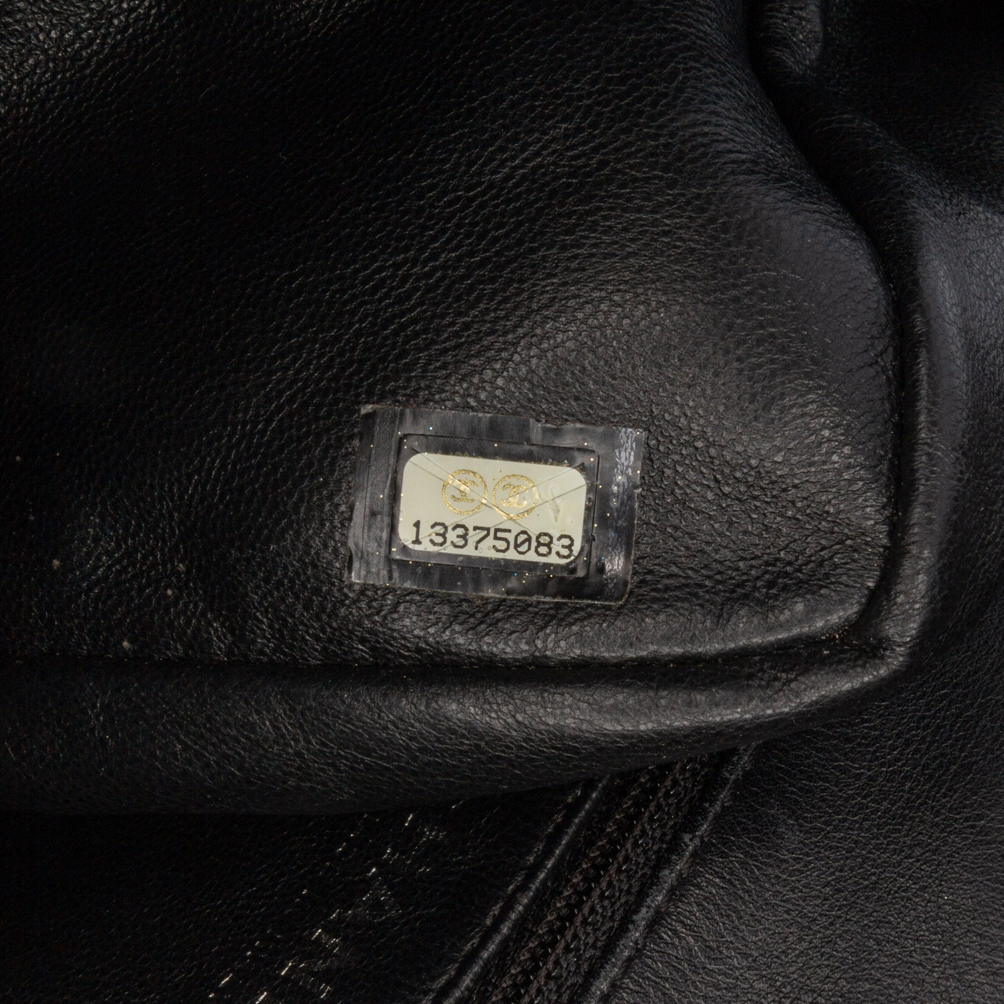 Medium Classic Chevron Patent Double Flap