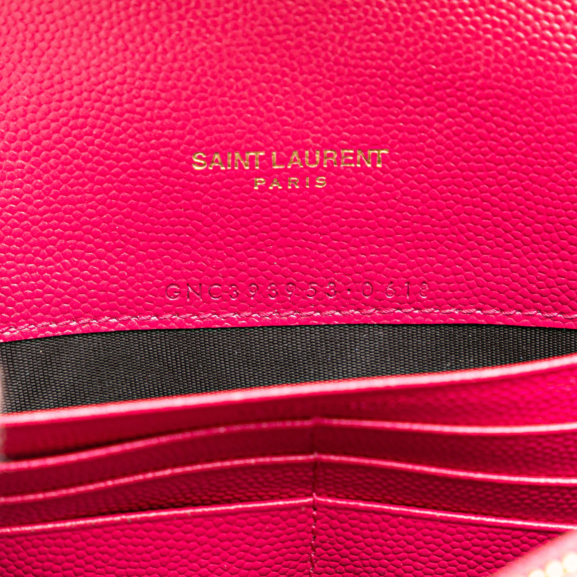 Saint Laurent Grain De Poudre Cassandre Envelope Chain Wallet