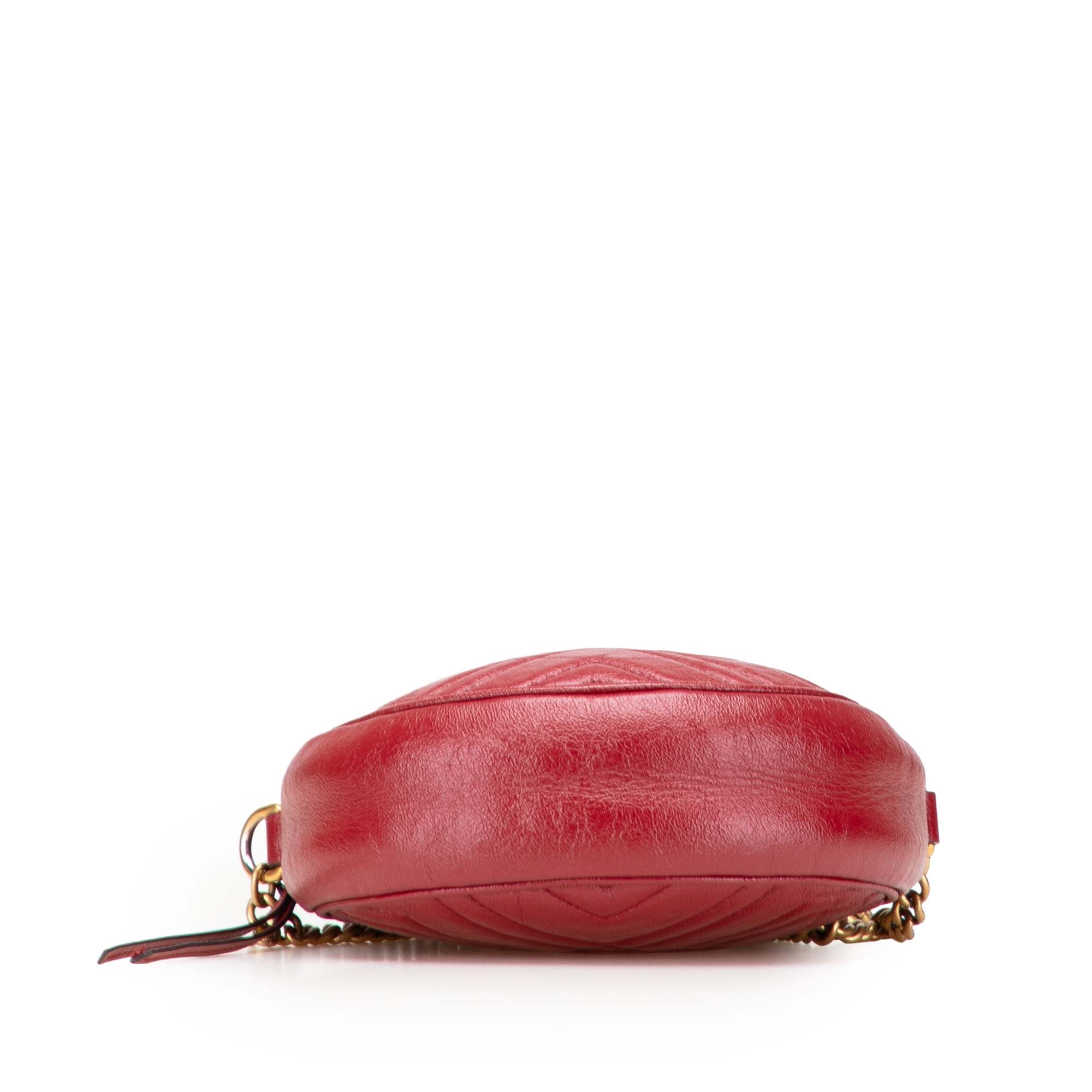 Mini GG Marmont Matelasse Leather Round Crossbody
