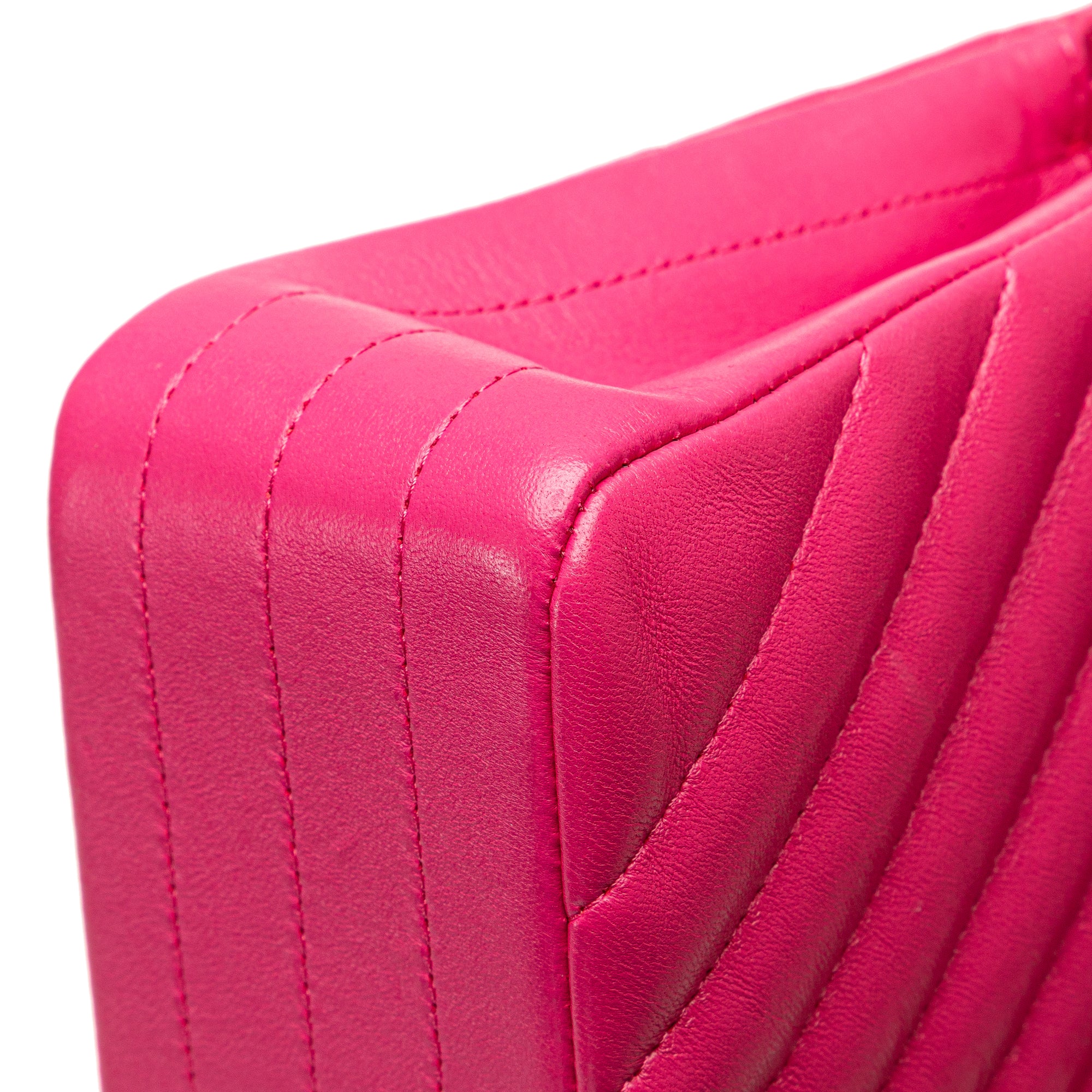 Medium Classic Chevron Lambskin Double Flap