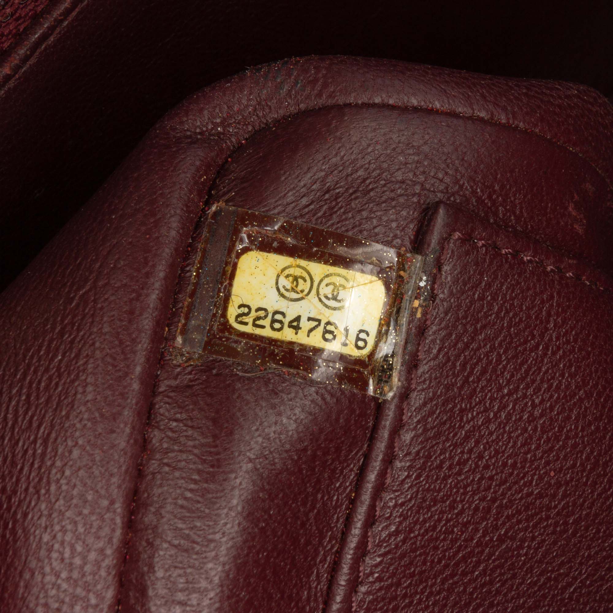 Medium Caviar CC Filigree Flap