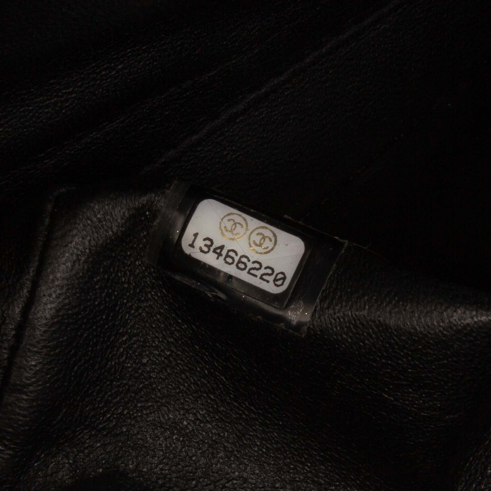 Medium Classic Caviar Double Flap