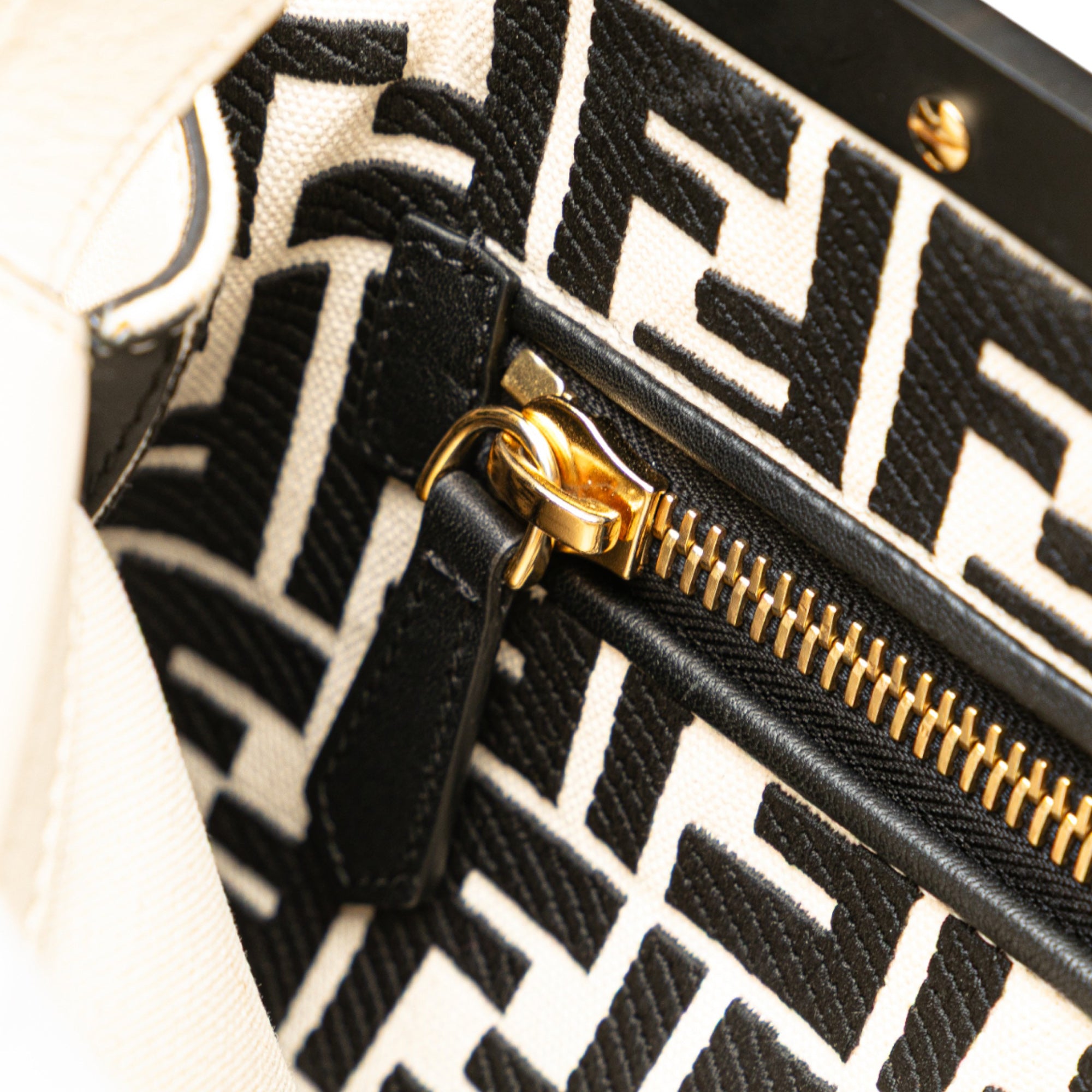 Medium Leather Selleria Peekaboo Iconic Satchel