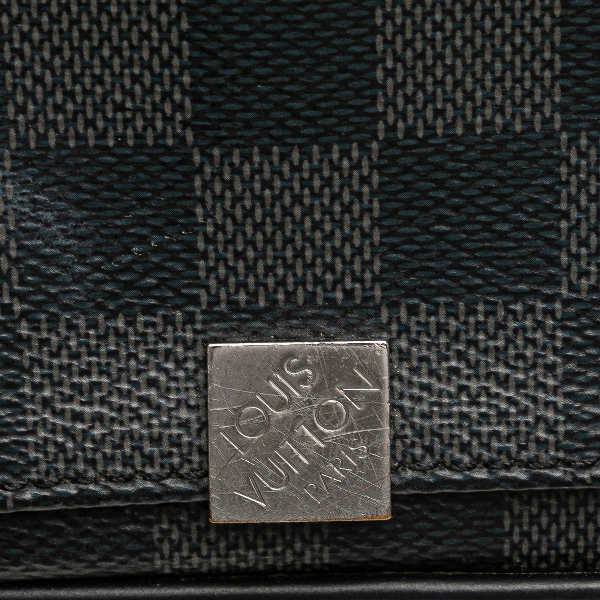 Damier Graphite District MM