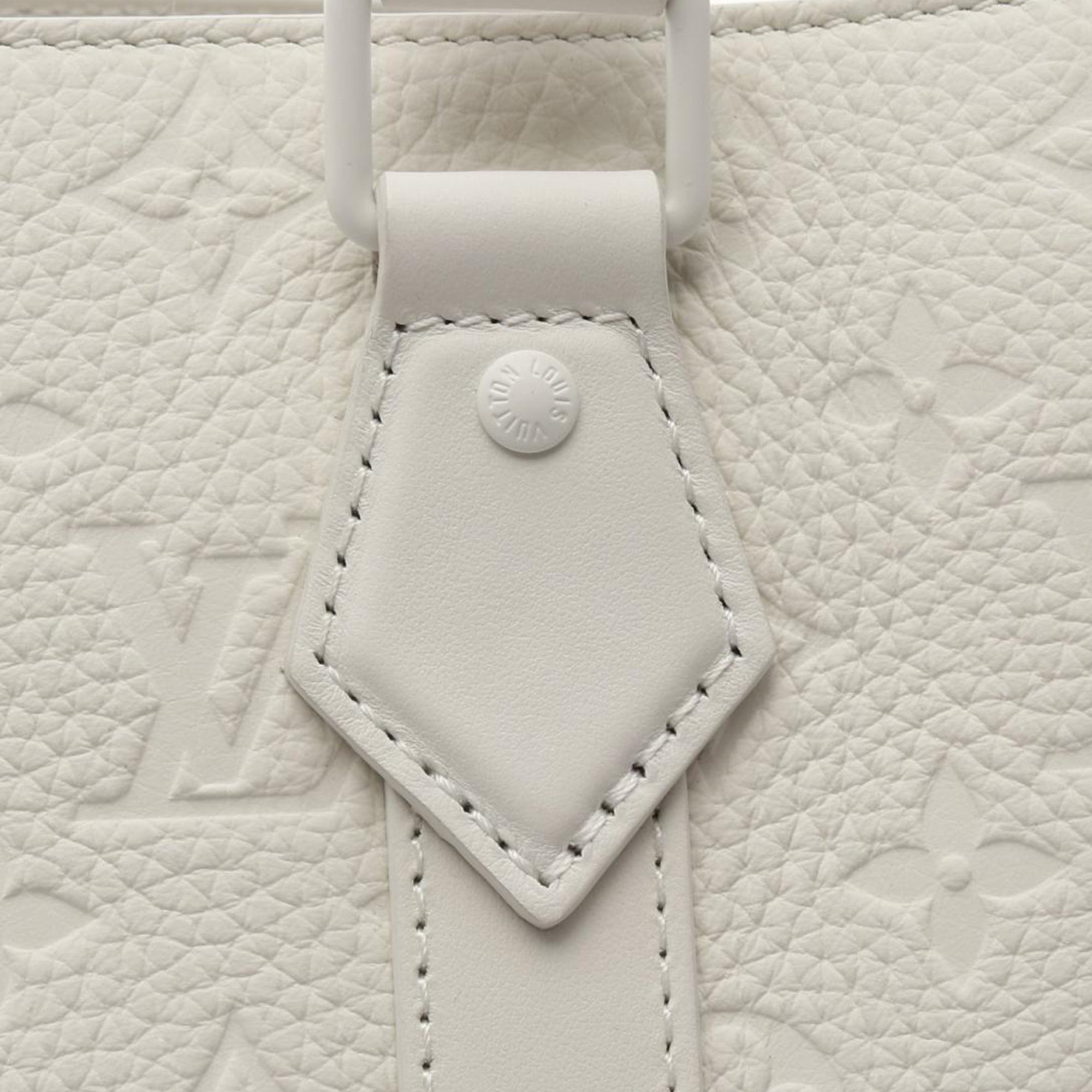 Monogram Taurillon Sac Plat 24H Tote