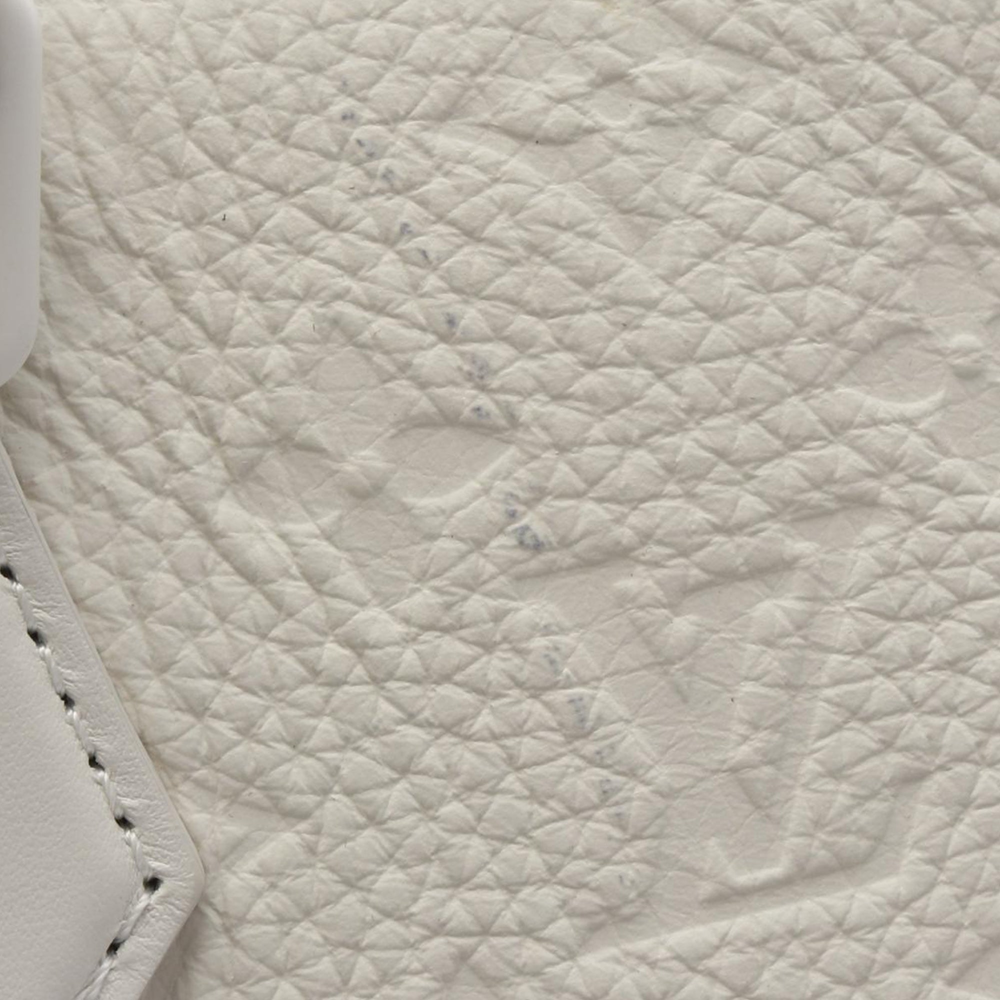 Monogram Taurillon Sac Plat 24H Tote