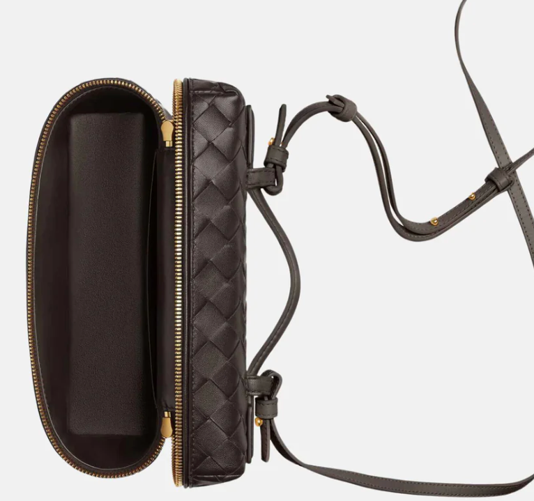 Bottega Veneta Bang Bang Intrecciato Vanity Case Fondant