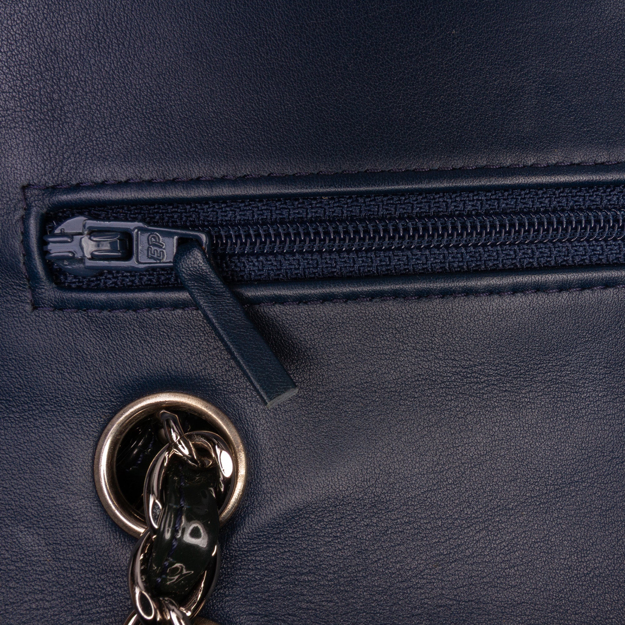 Medium Classic Patent Double Fla