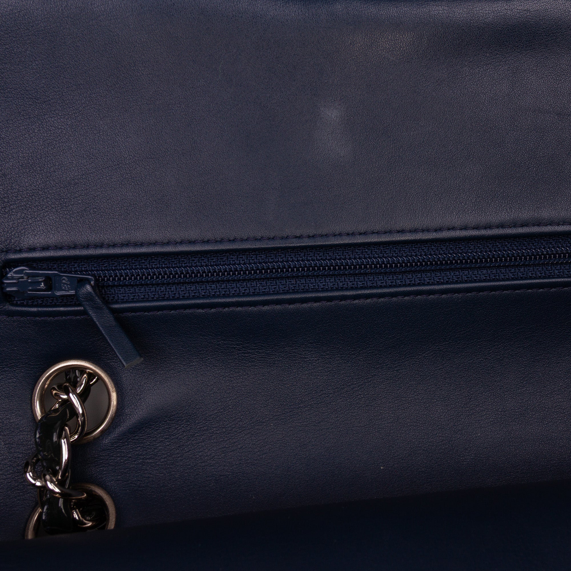 Medium Classic Patent Double Fla