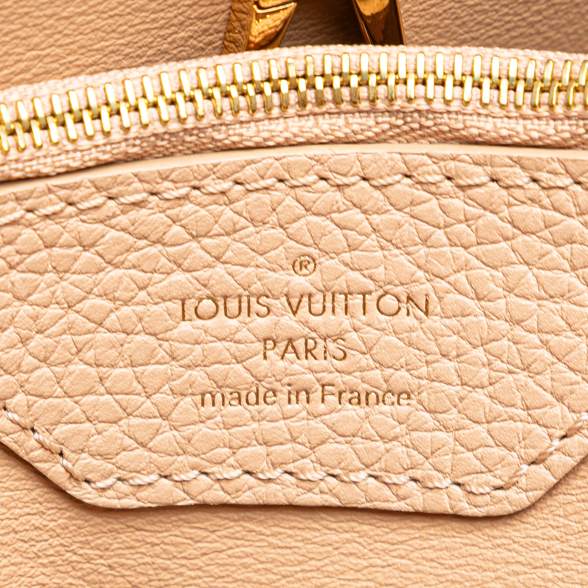 Louis Vuitton Taurillon Studdy Capucines MM
