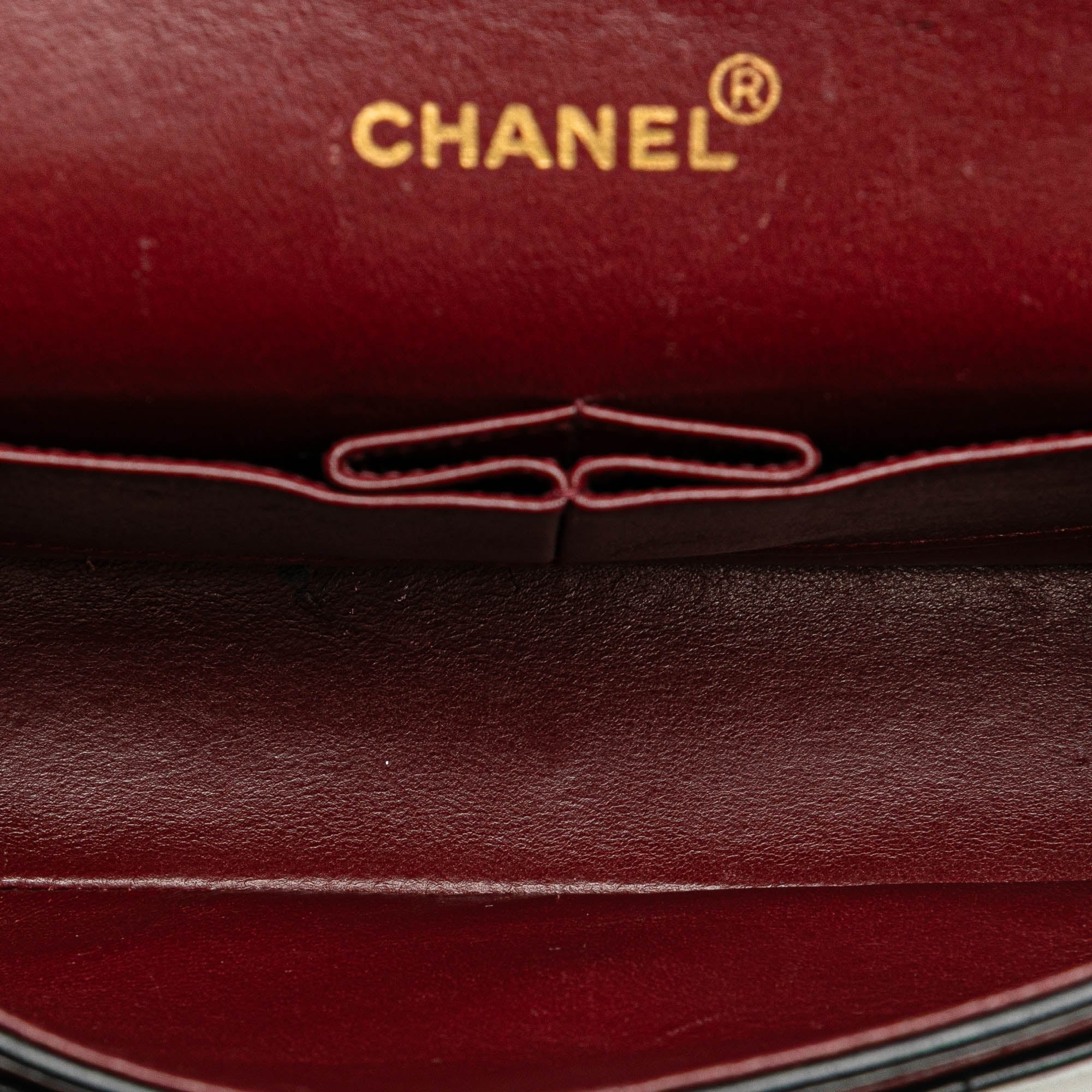 Medium Classic Lambskin Double Flap