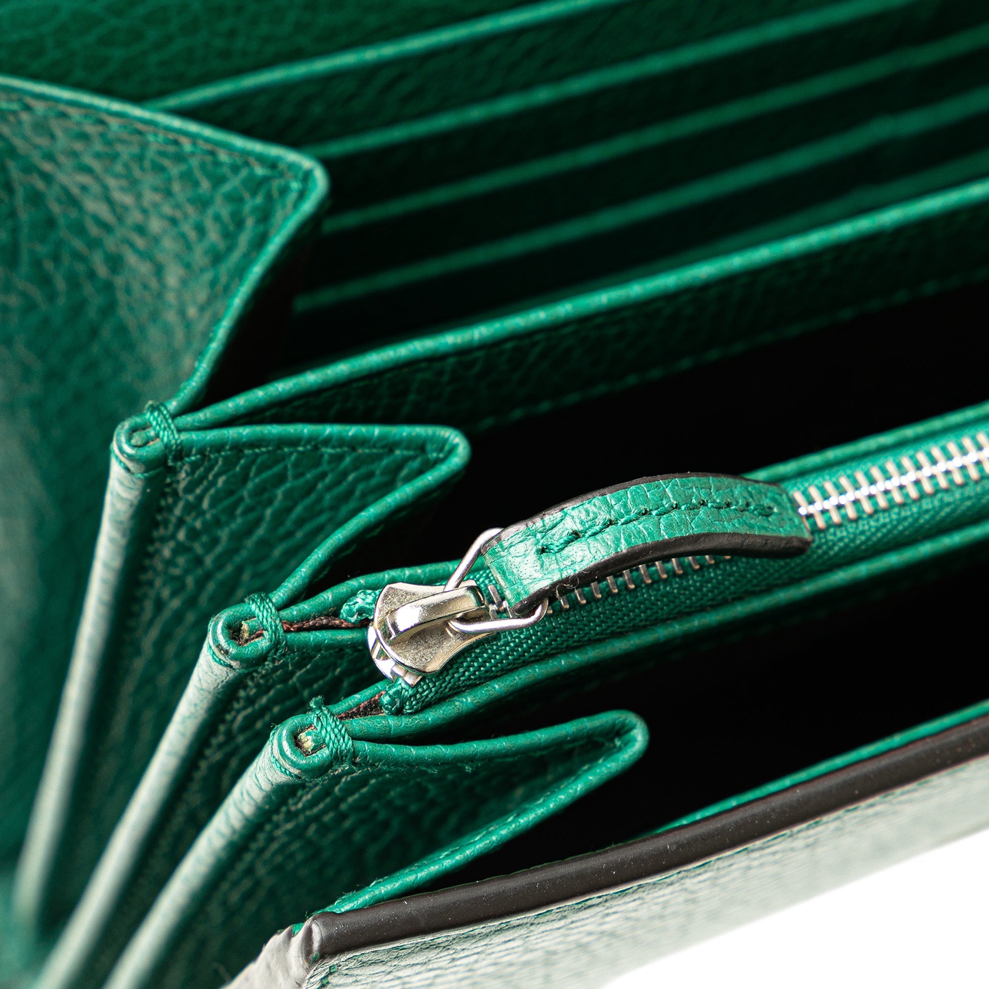 Gucci Calfskin Dionysus Wallet on Chain - The Boutique